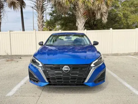 Nissan Altima 2.5 Sv - Thumbnail 4