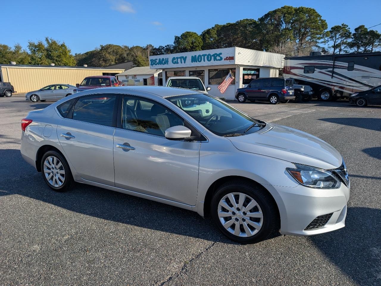 Nissan Sentras - Thumbnail 2