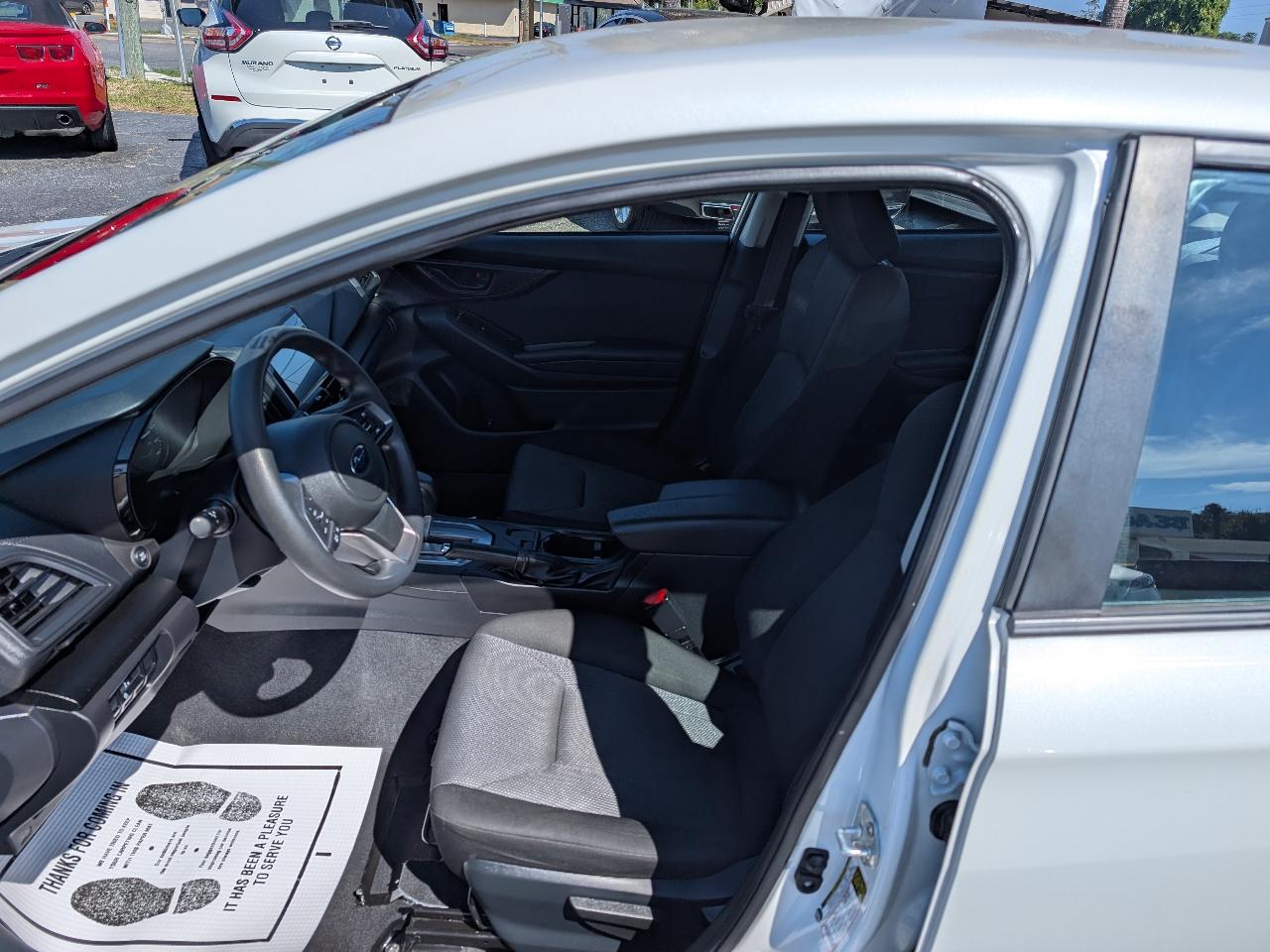 Subaru Impreza4-Door - Thumbnail 4