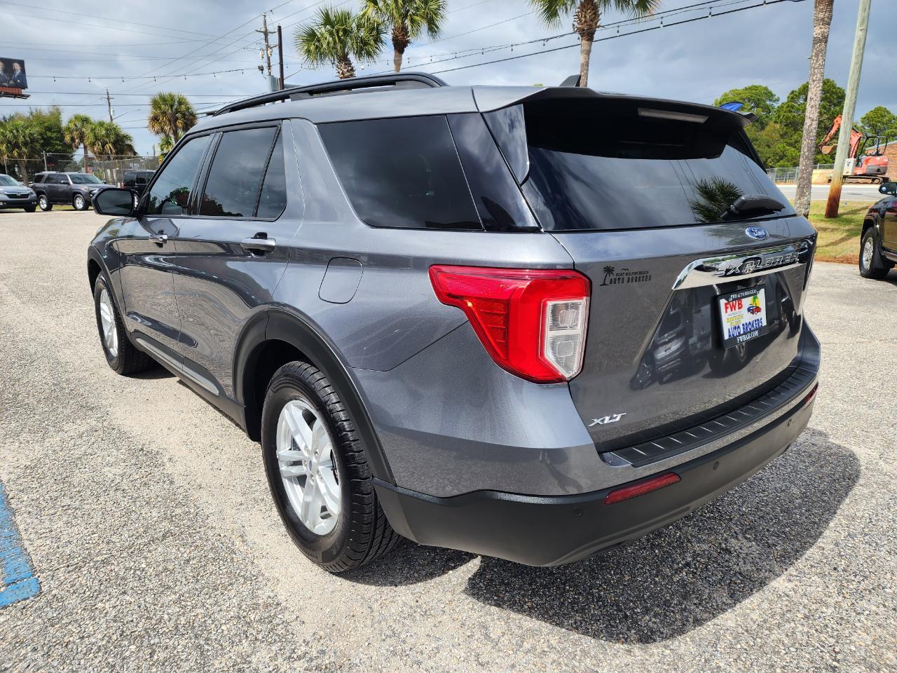 Ford Explorerxlt Rwd - Thumbnail 3