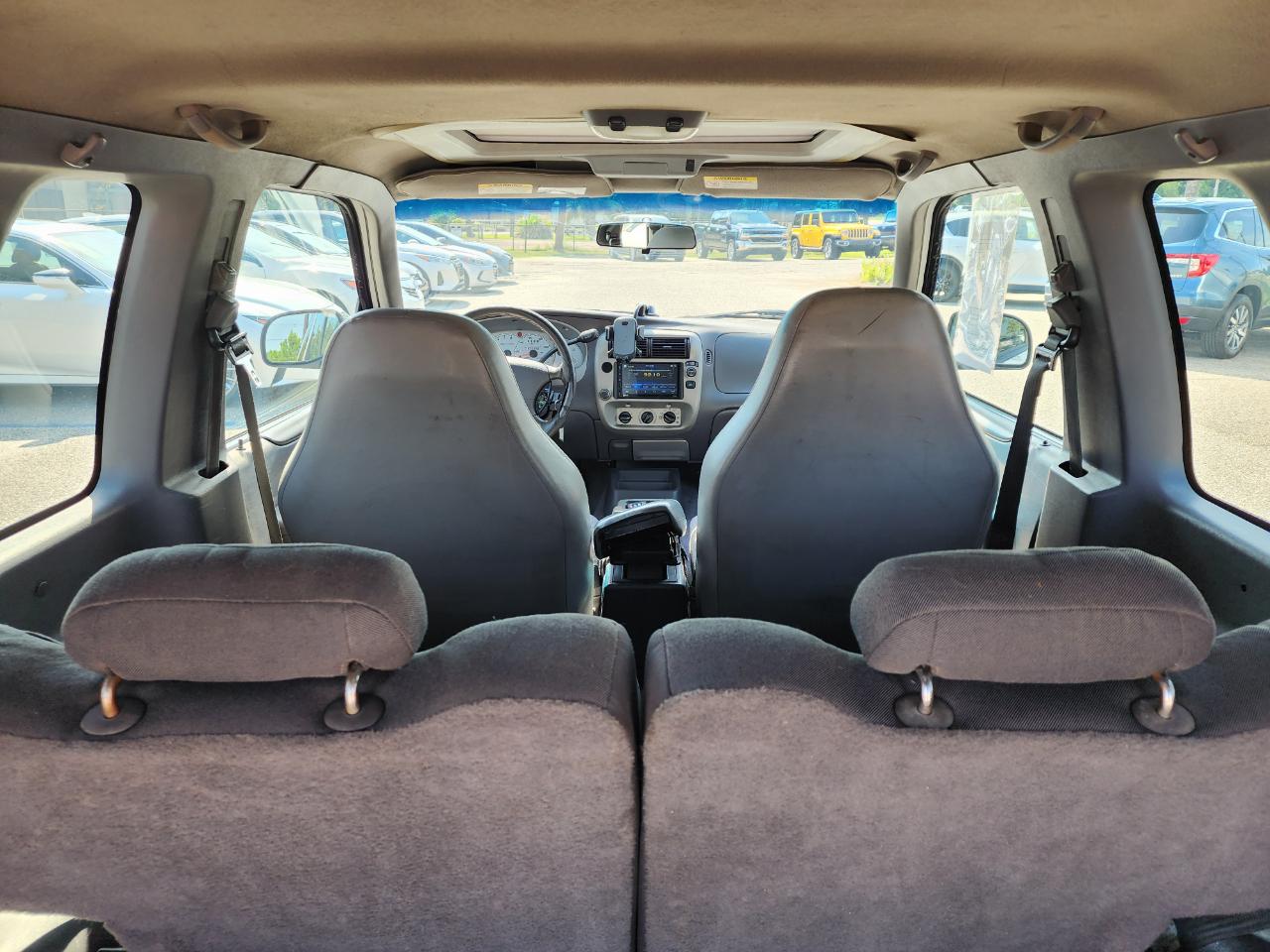 Ford Explorer Sport2Dr 102" Wb - Thumbnail 14