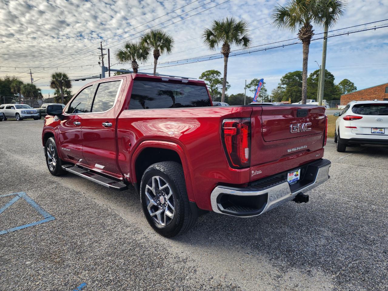 Gmc Sierra 15002Wd Crew Cab 147" Slt - Thumbnail 3