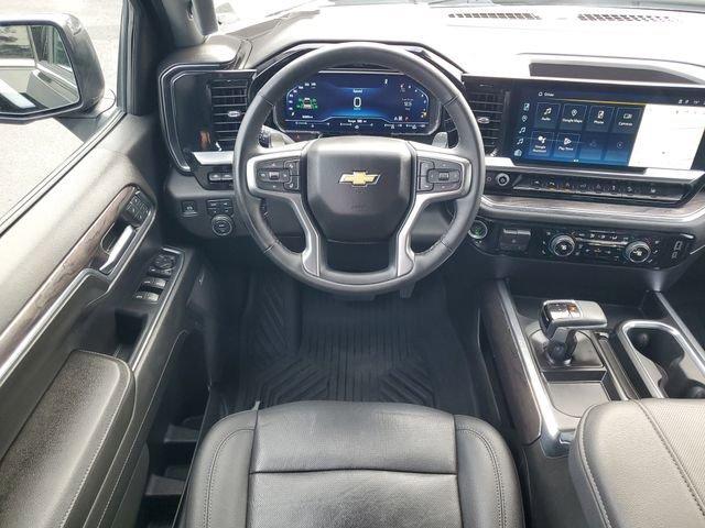 Chevrolet Silverado 1500 Ltz Four Wheel Drive Crew Cab - Thumbnail 16