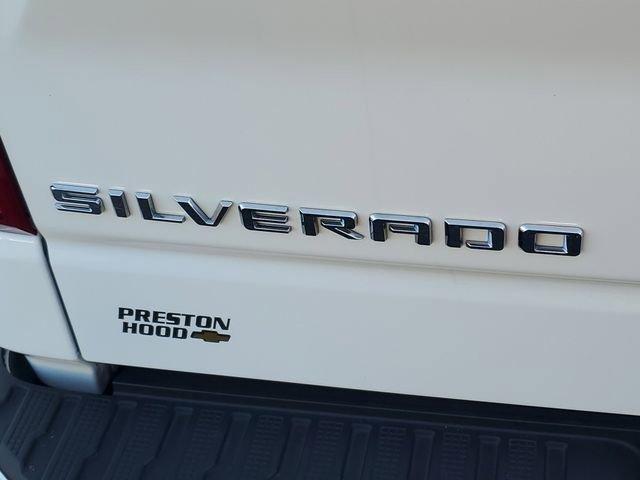 Chevrolet Silverado 1500 Rst Rear Wheel Drive Crew Cab - Thumbnail 10