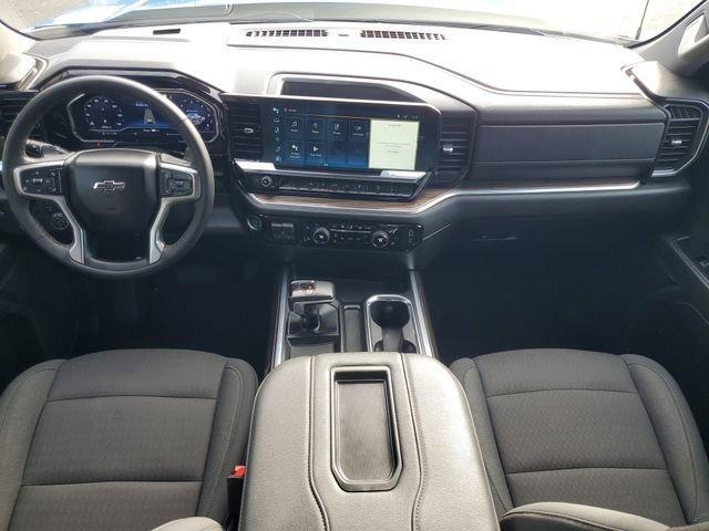 Chevrolet Silverado 1500 Rst Four Wheel Drive Crew Cab - Thumbnail 15