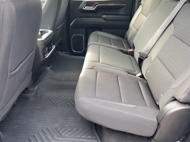 Chevrolet Silverado 1500 Rst Four Wheel Drive Crew Cab - Thumbnail 12