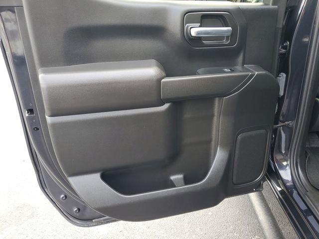 Chevrolet Silverado 1500 Custom Four Wheel Drive Crew Cab - Thumbnail 14