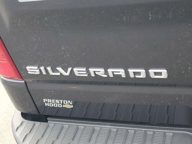Chevrolet Silverado 1500 Custom Four Wheel Drive Crew Cab - Thumbnail 10