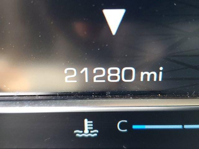 Gmc Sierra 1500 At4 Four Wheel Drive Crew Cab - Thumbnail 16