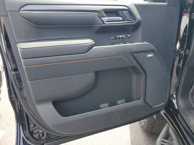 Gmc Sierra 1500 At4 Four Wheel Drive Crew Cab - Thumbnail 9