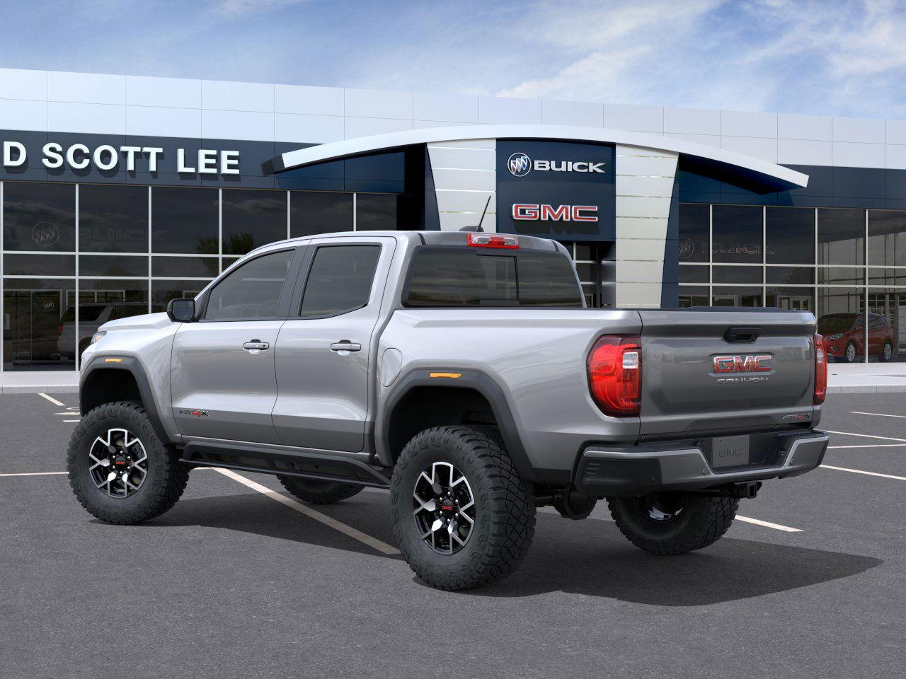 Gmc Canyon At4 Four Wheel Drive Crew Cab - Thumbnail 3