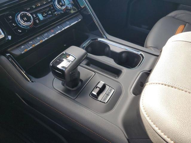 Gmc Sierra 1500 At4 Four Wheel Drive Crew Cab - Thumbnail 20