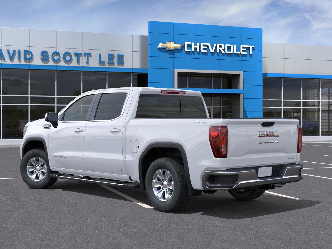 Gmc Sierra 1500 Sle Four Wheel Drive Crew Cab - Thumbnail 3