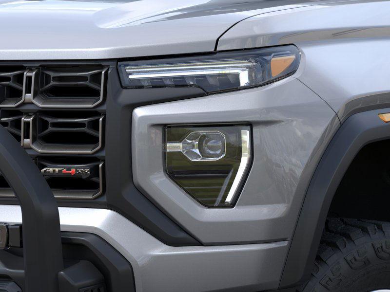 Gmc Canyon At4X Four Wheel Drive Crew Cab - Thumbnail 10