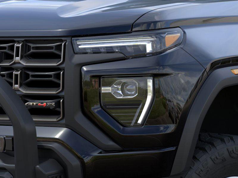 Gmc Canyon At4X Four Wheel Drive Crew Cab - Thumbnail 10