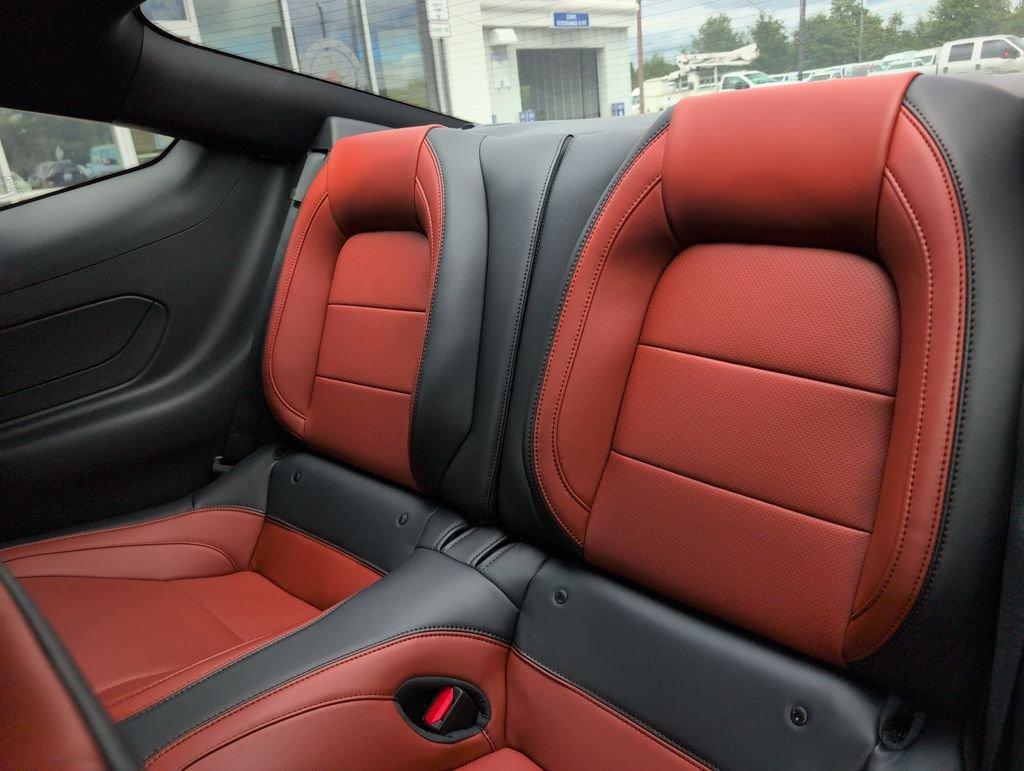 Ford Mustang Ecoboost® Premium Fastback - Thumbnail 14