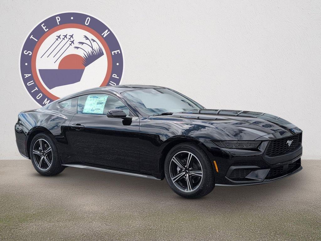 Ford Mustang Ecoboost® Premium Fastback - Thumbnail 3