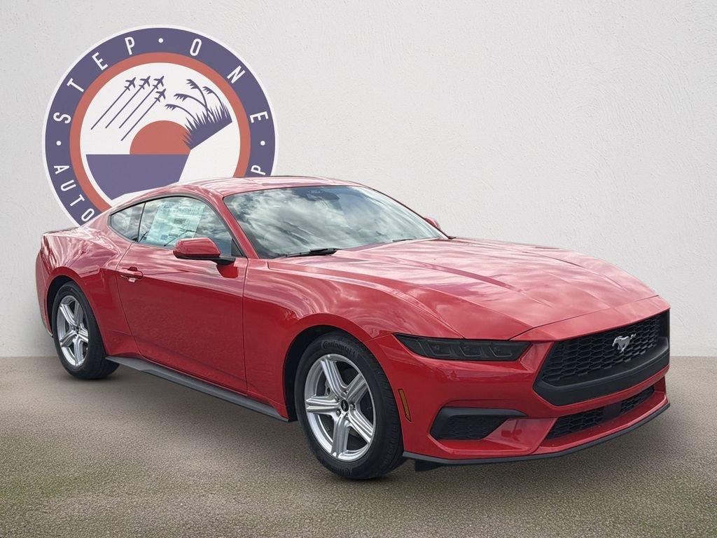 Ford Mustang Ecoboost® Premium Fastback - Thumbnail 3