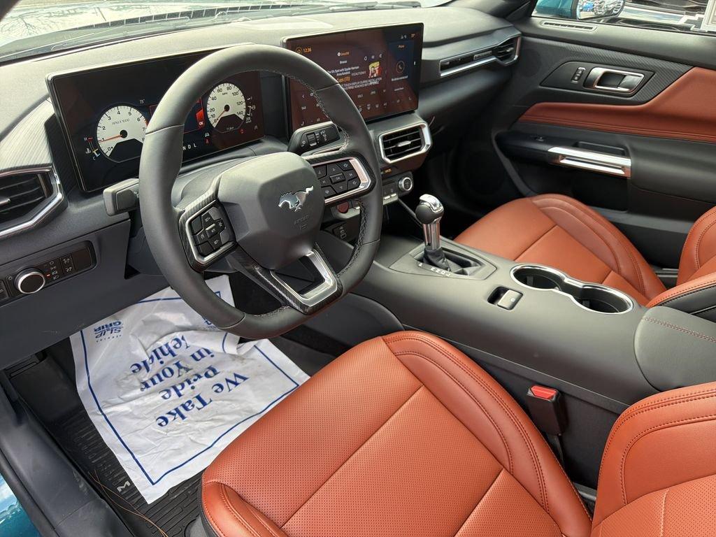 Ford Mustang Ecoboost® Premium Fastback - Thumbnail 14