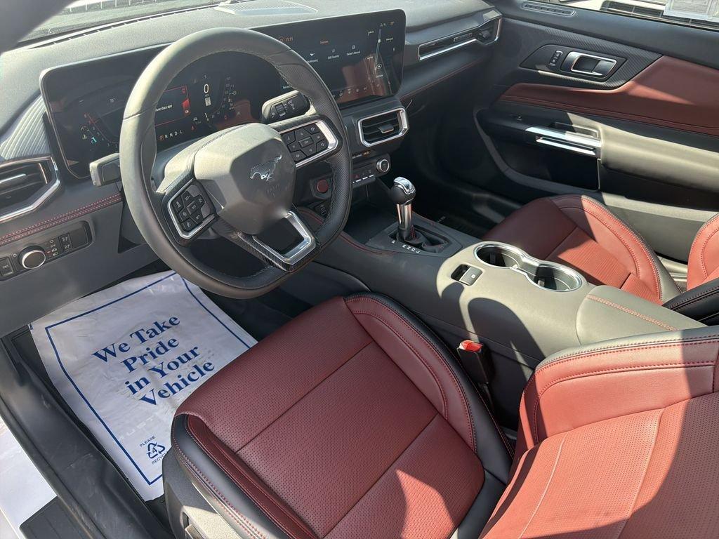 Ford Mustang Ecoboost® Premium Fastback - Thumbnail 12