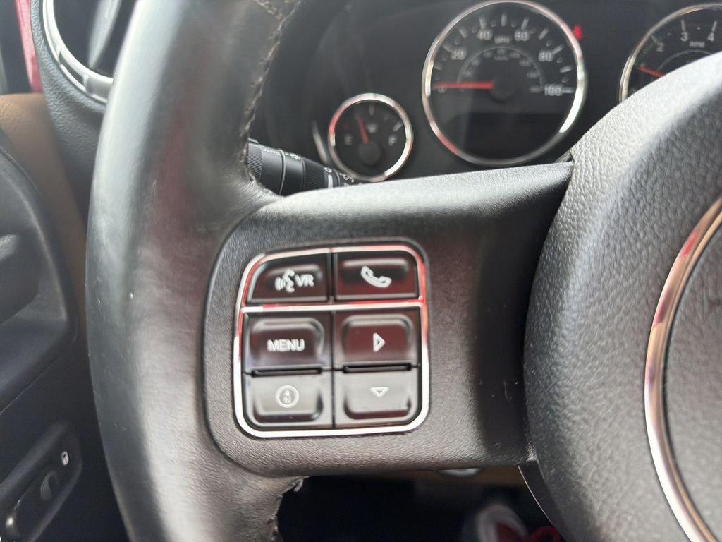 Jeep Wrangler Sahara - Thumbnail 14