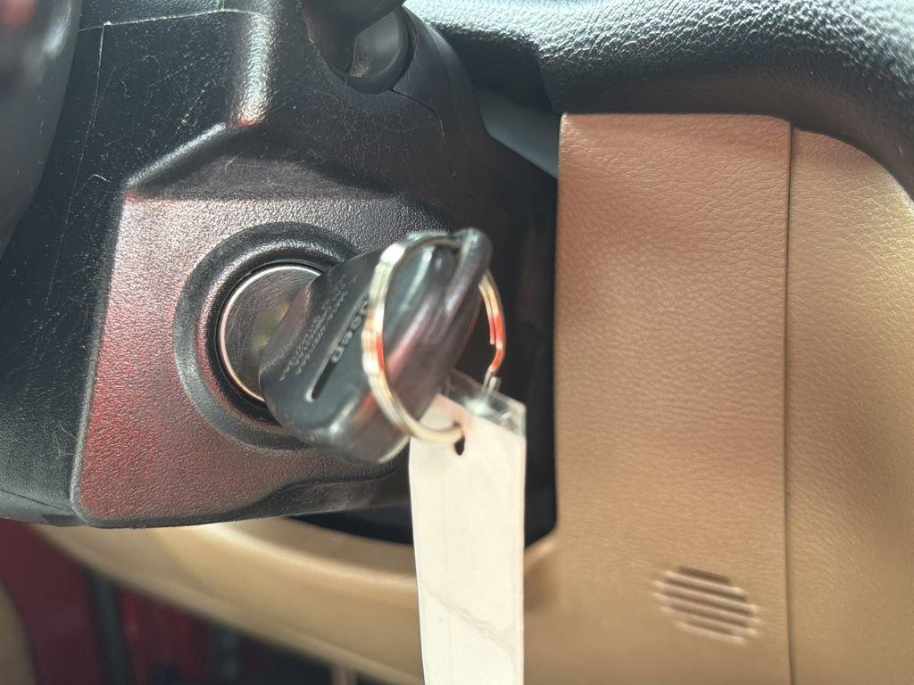 Jeep Wrangler Sahara - Thumbnail 16