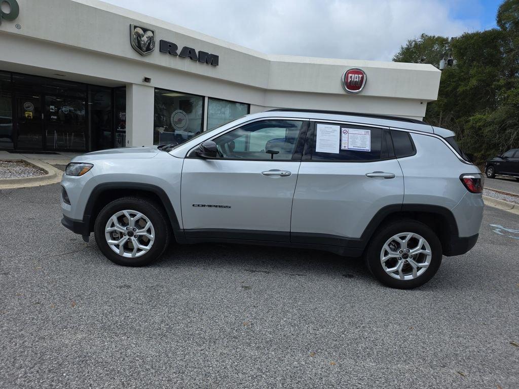 Jeep Compass Latitude - Thumbnail 9