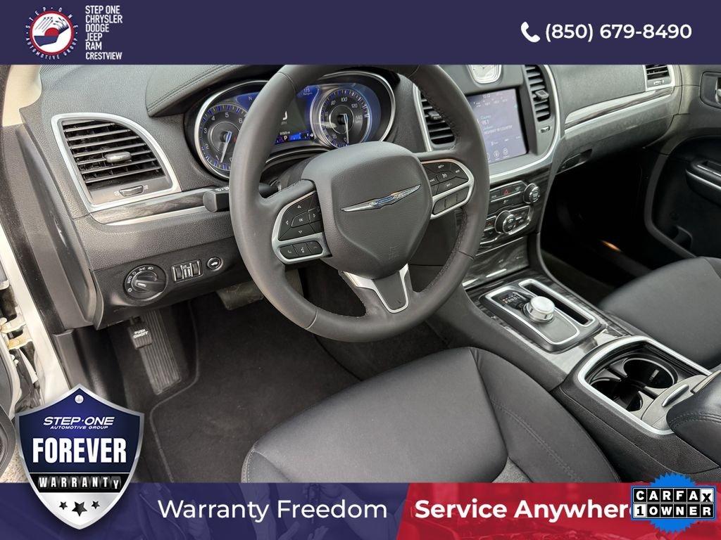 Chrysler 300 Touring - Thumbnail 12