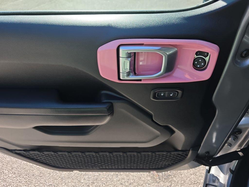 Jeep Wrangler Unlimited Sport S - Thumbnail 19