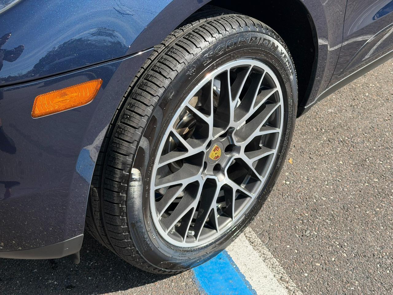 Porsche Macan - Thumbnail 8