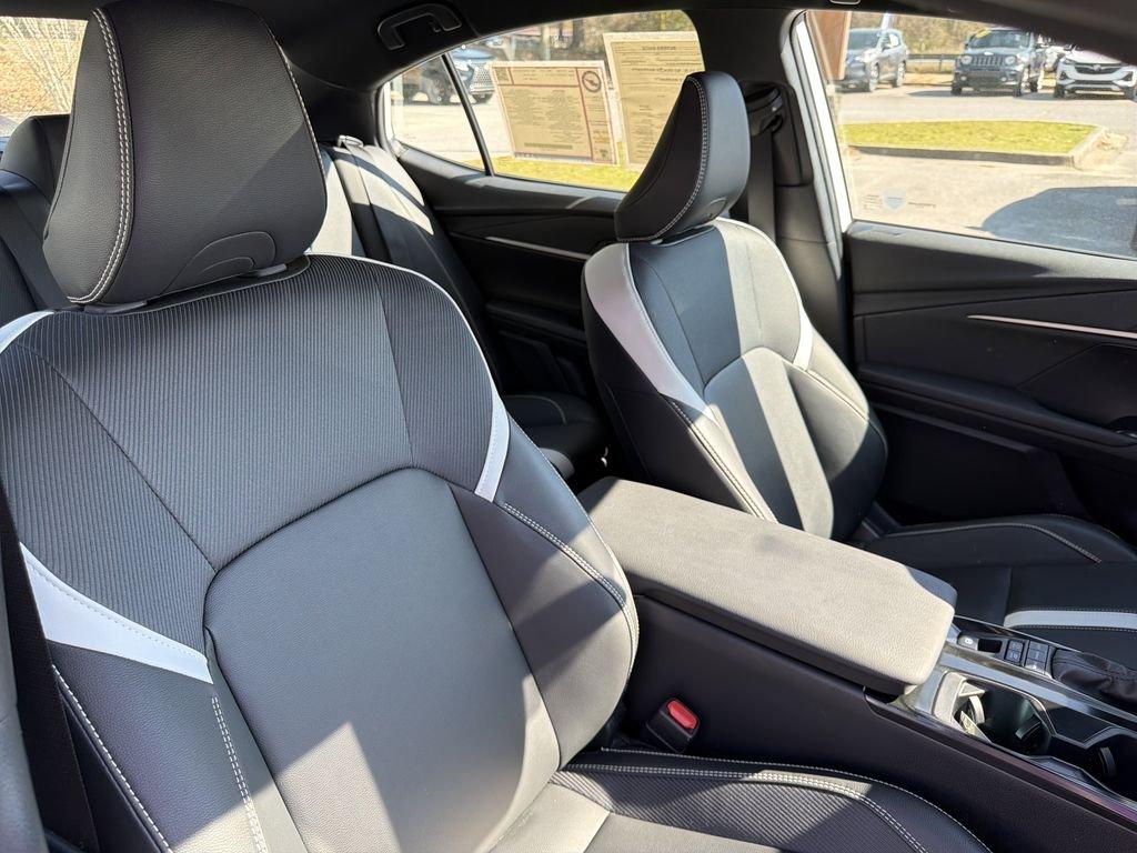 Toyota Camry Se - Thumbnail 16