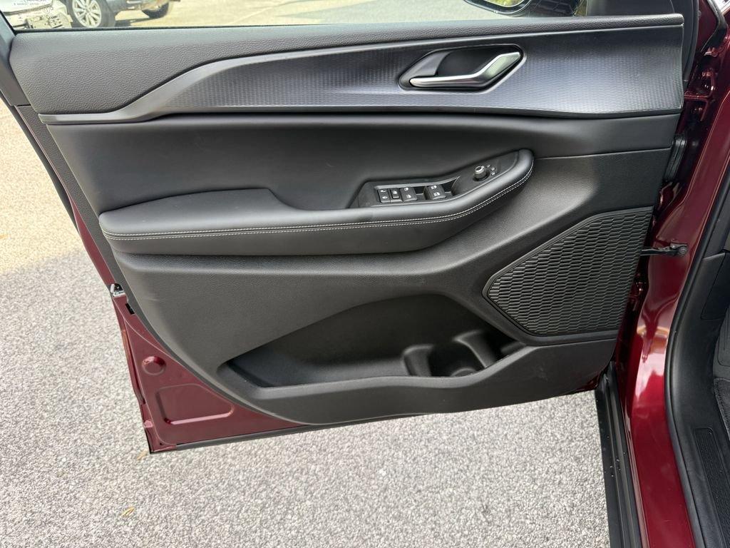 Jeep Grand Cherokee Altitude X - Thumbnail 19