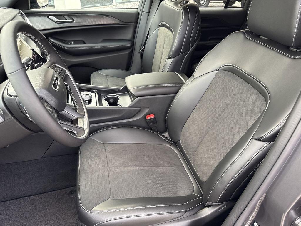 Jeep Grand Cherokee - Thumbnail 13