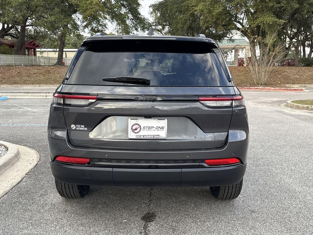 Jeep Grand Cherokee - Thumbnail 7