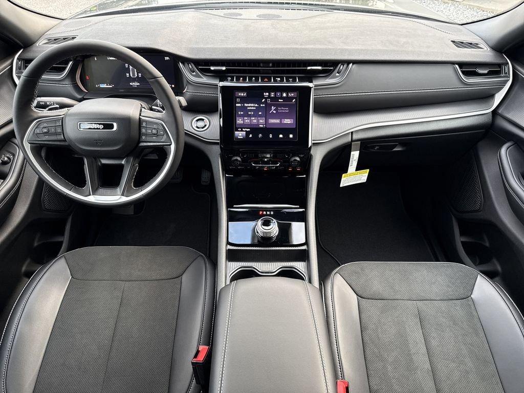 Jeep Grand Cherokee - Thumbnail 15