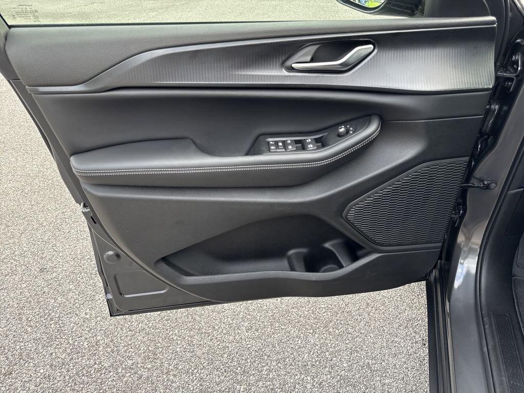 Jeep Grand Cherokee - Thumbnail 19