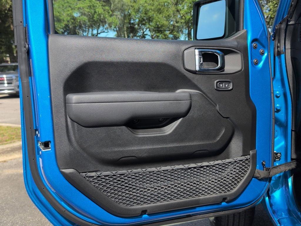 Jeep Wrangler Sport - Thumbnail 20