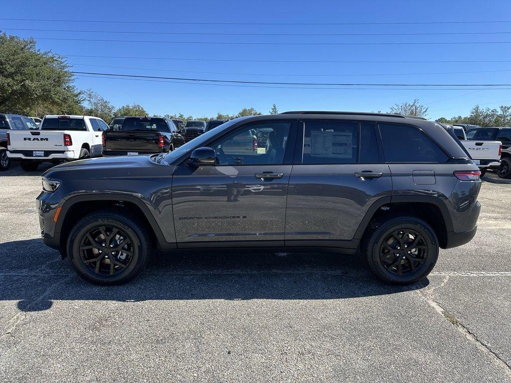 Jeep Grand Cherokee - Thumbnail 10