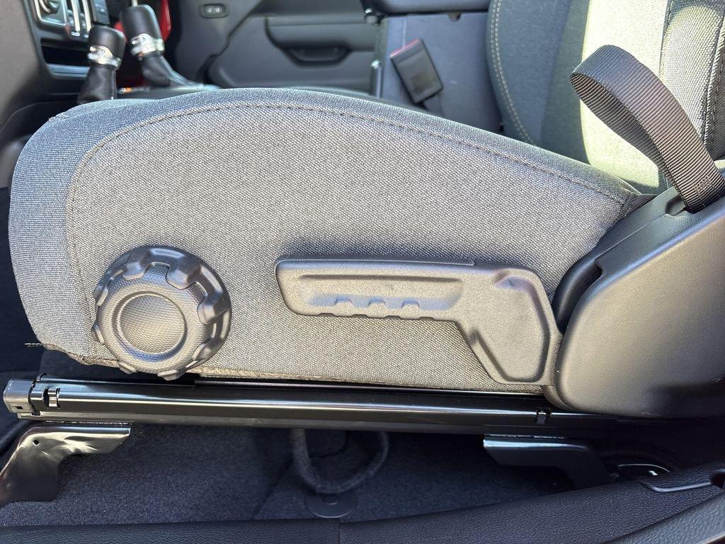 Jeep Wrangler Sport - Thumbnail 12