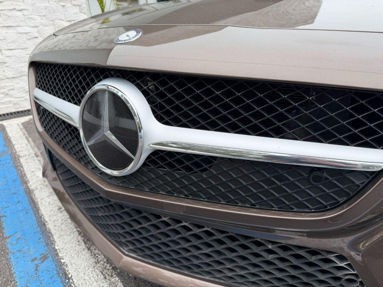 Mercedes-Benz SL - Thumbnail 5