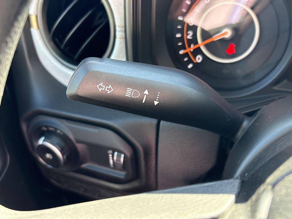 Jeep Wrangler Sport - Thumbnail 16