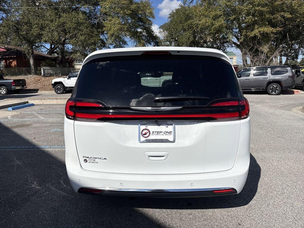 Chrysler Pacifica Select - Thumbnail 7