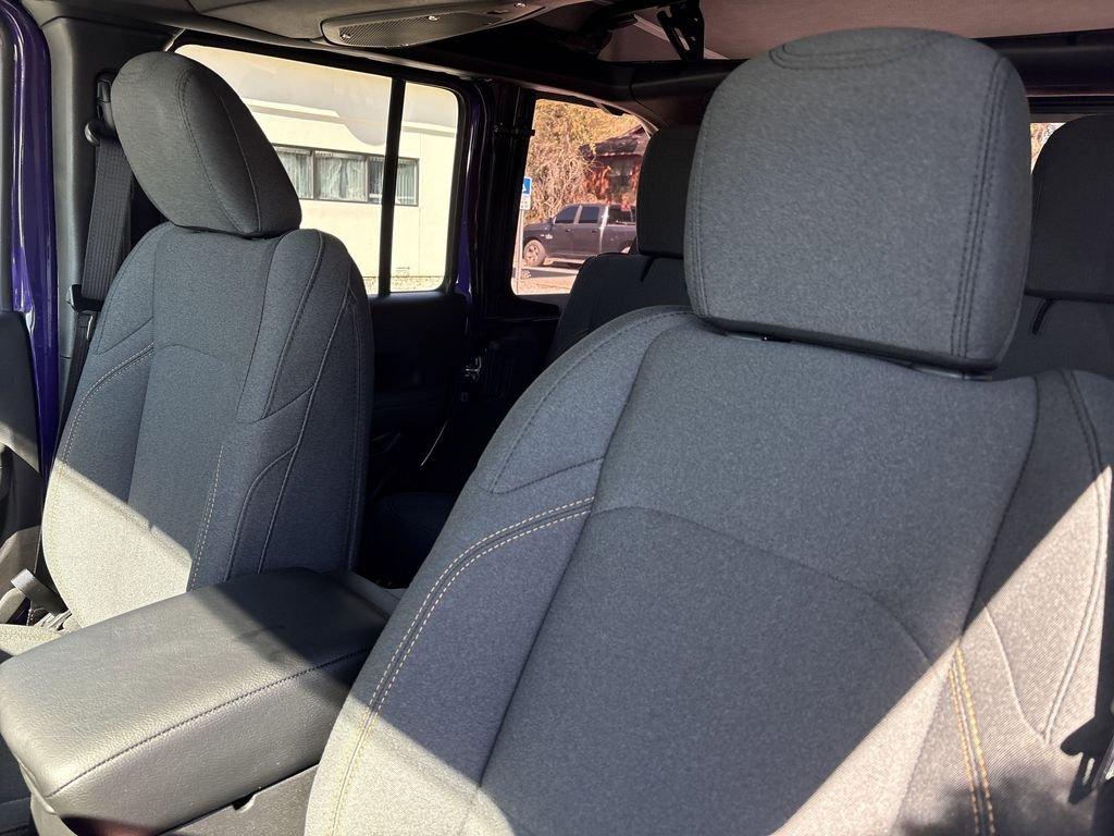 Jeep Wrangler Sport - Thumbnail 13