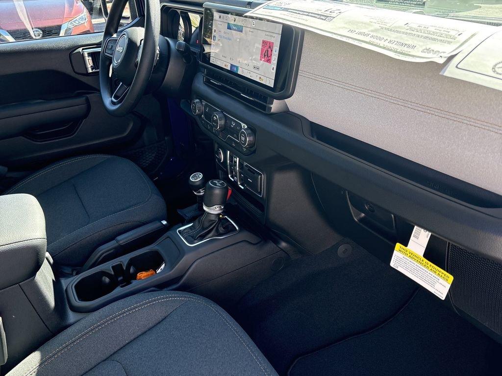 Jeep Wrangler Sport - Thumbnail 16