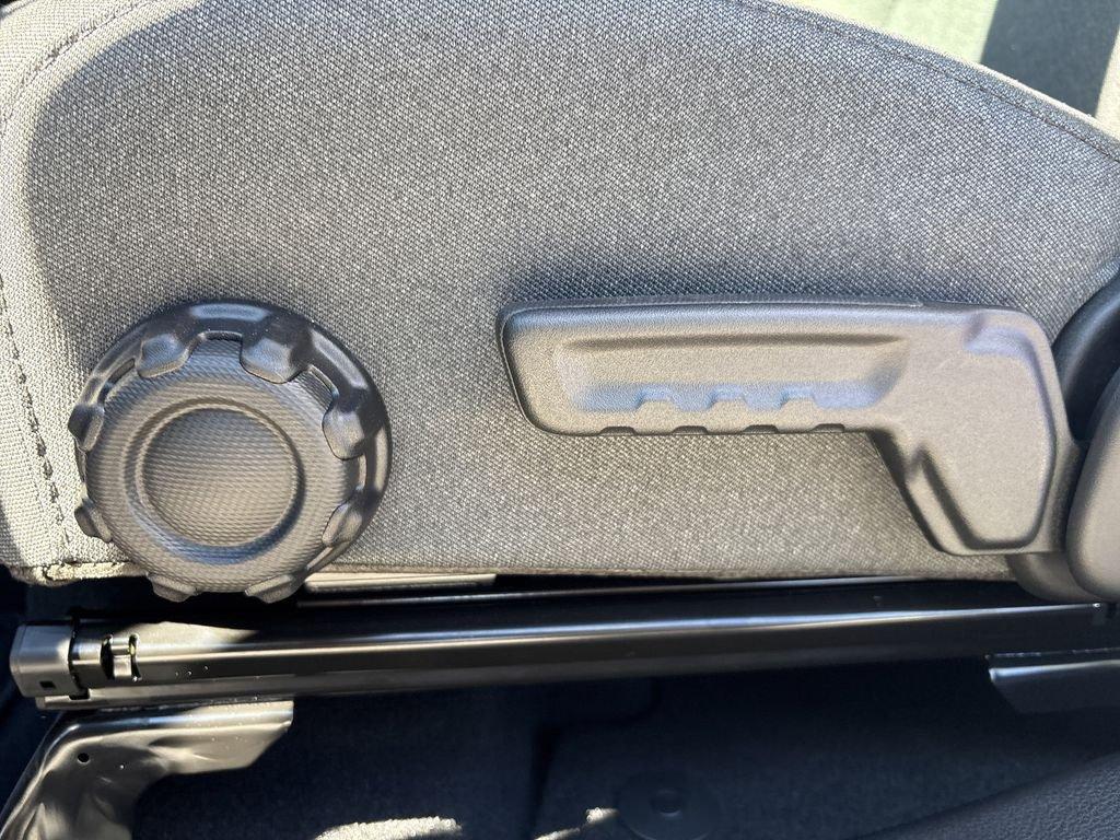 Jeep Wrangler Sport - Thumbnail 14