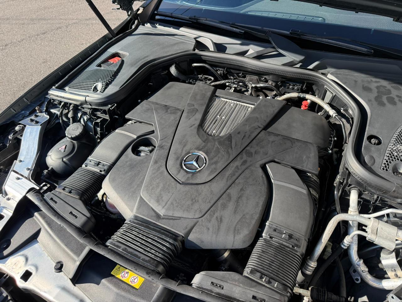 Mercedes-Benz E-Class - Thumbnail 20