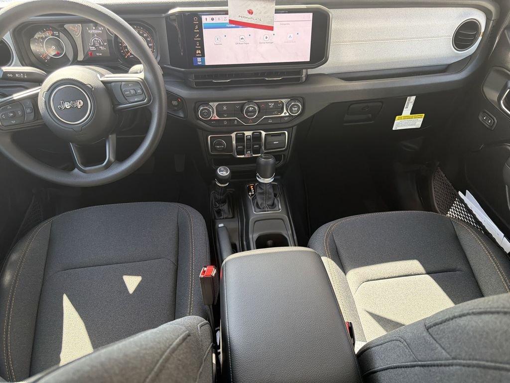 Jeep Gladiator Sport - Thumbnail 16