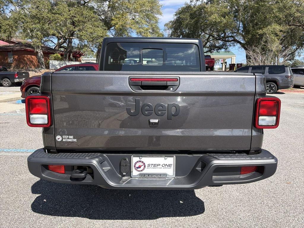 Jeep Gladiator Sport - Thumbnail 7