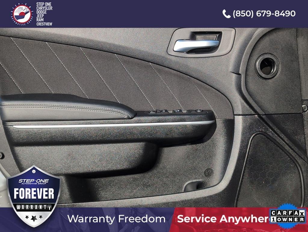 Dodge Charger R/T Scat Pack - Thumbnail 12