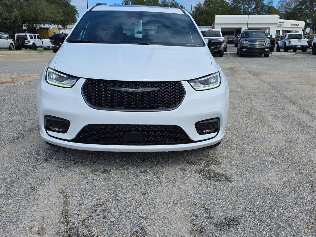 Chrysler Pacifica Limited - Thumbnail 11